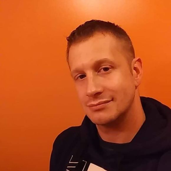 Meet your Posher, David - Picture 1 of 1